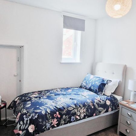 Single Room In Modern House Near Nottingham Eksteriør bilde