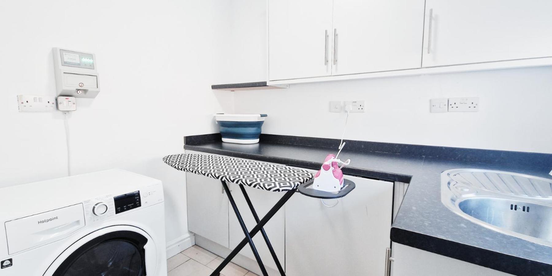 Single Room In Modern House Near Nottingham Eksteriør bilde